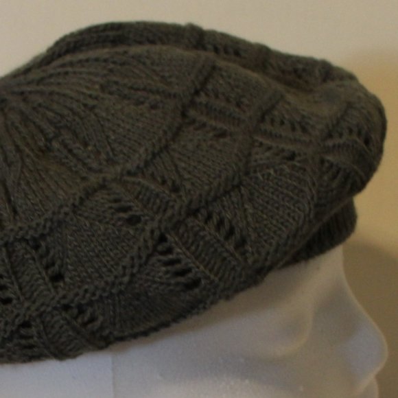 Knit Charcoal Grey Beret - Picture 1 of 4